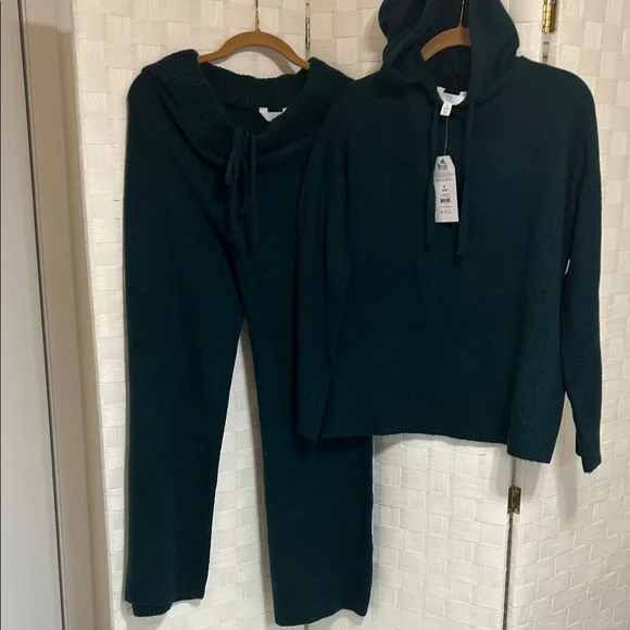 Time and Tru Dark Green Hooded Knit Jogger Set - Picture 3 of 8